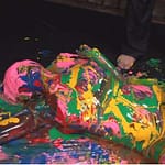 顔面ぶっかけペイントメッシー│濃厚な重みのあるペイントは女体を包み込む芸術変態フェチ動画