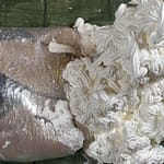 生クリーム袋詰生き埋め完全拘束女体盛りメッシー｜逃げられない顔を覆われて呼吸も出来ない絶体絶命変態フェチ動画