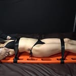 拘束台に磔状態完全固定｜黒いビキニがエロいローションでヌルヌルくすぐり変態フェチ動画