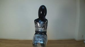 全身ラップ完全拘束ラバー呼吸制御拷問プレイ