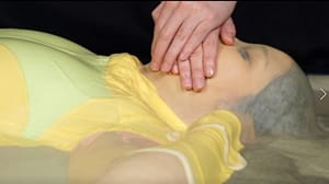 バキュームベッド拷問│完全拘束女窒息調教