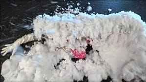 泡生き埋めメッシー｜ヒロインが包まれ閉じ込められる