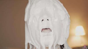 白いどろどろローションメッシー｜ゆっくりとタレ流れる粘度が高い液体に覆われる変態フェチ動画