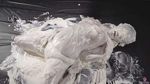 生クリーム女体盛りメッシー｜やっぱり全身に塗るにはこの食材が美しい変態フェチ動画