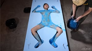 生き埋め閉じ込め固めスライムメッシー｜逃げられない女は恐怖の顔で耐えるしかない変態フェチ動画