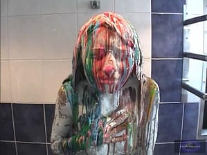 両手足を完全拘束してぶっかけメッシープレイ