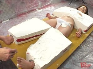 希少！石膏完全拘束やってみたい拷問フェチプレイ