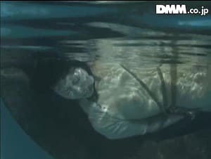 完全拘束水責め呼吸制御！水車に磔で回される拷問プレイ