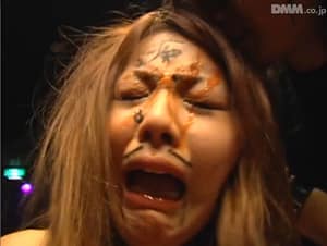 本格拷問顔面にタバスコぶっかけ鬼畜プレイ