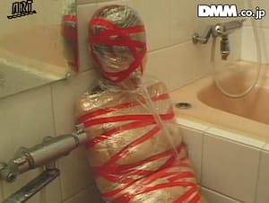 拷問マミフィケーション｜顔面拘束やラップぐるぐる巻きなどフェチプレイが盛り沢山変態動画