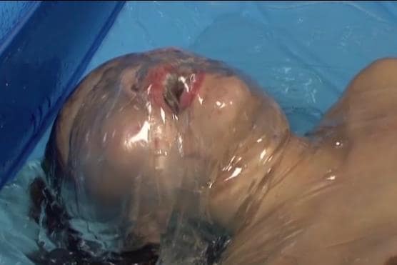 トリモチネバネバ拘束