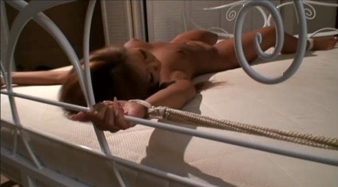 完全拘束生クリームメッシー