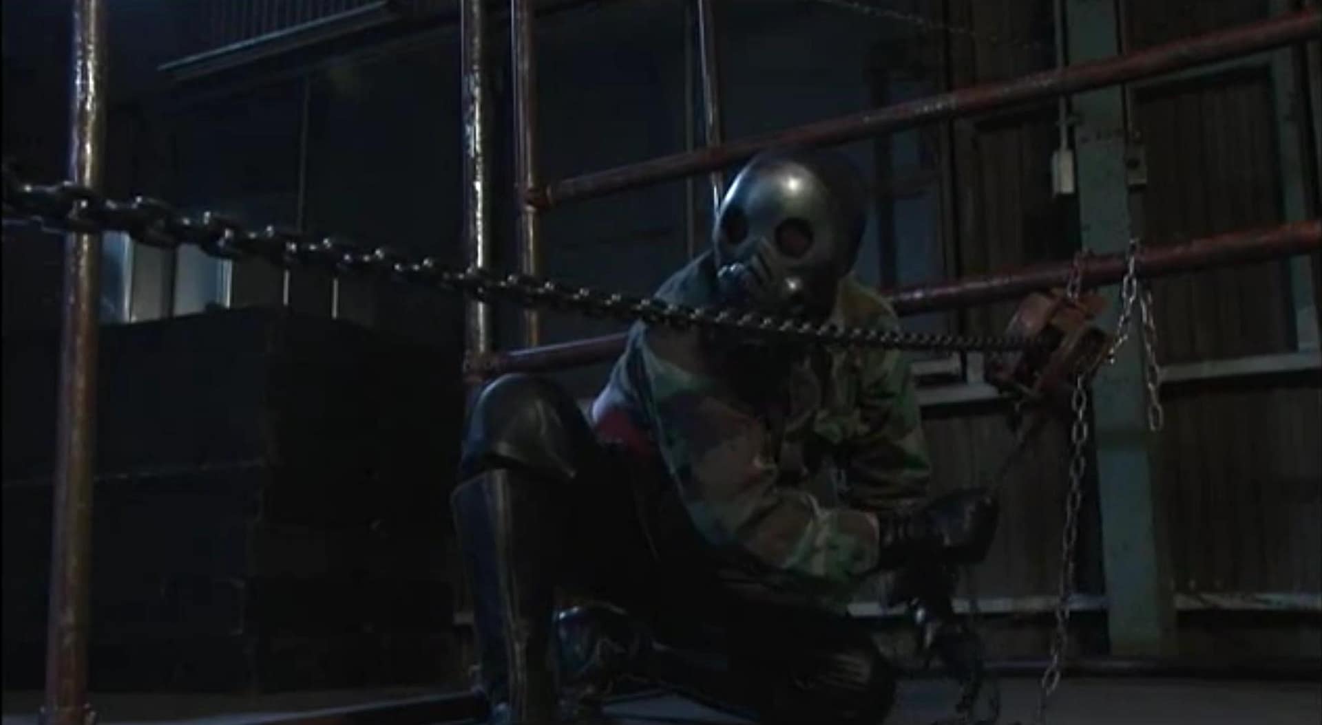 ヒロピン両手足拘束拷問