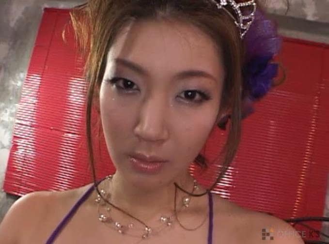 女体盛り顔面メッシー