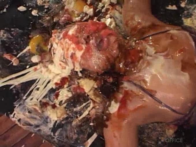 女体盛り顔面メッシー