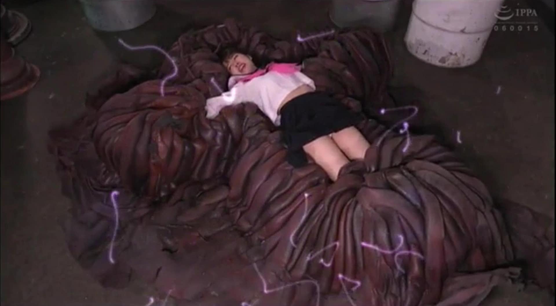 十字架磔ぶっかけ拷問