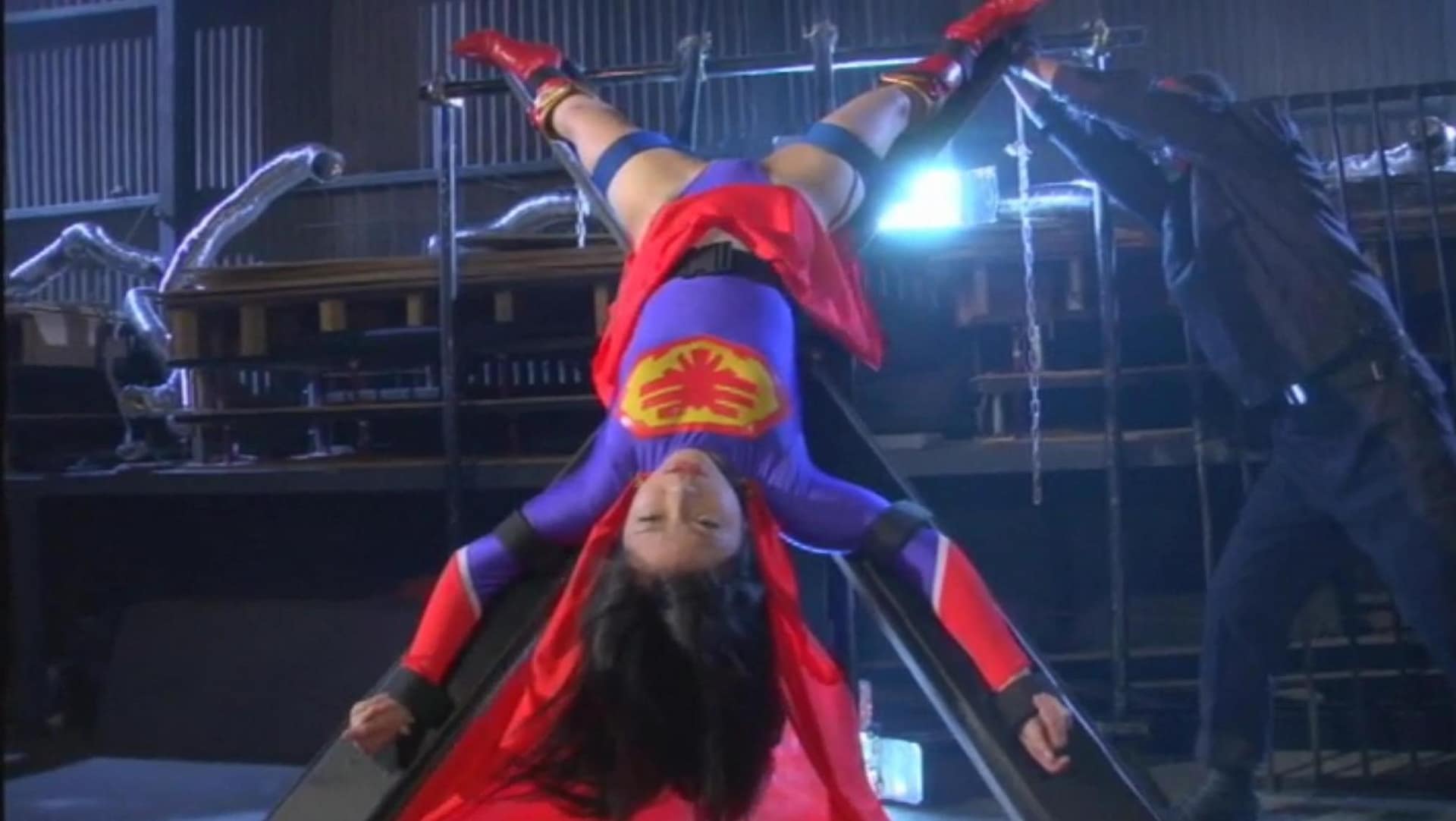 ヒロピン完全拘束拷問