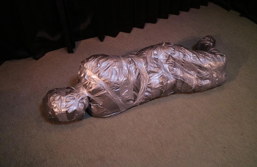 完全拘束マミフィケーション