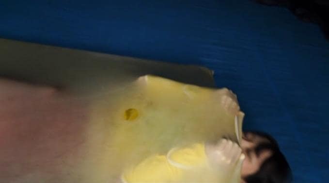 バキュームベッド女窒息調教4