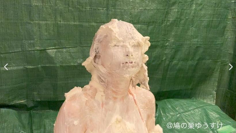 顔面山盛りパイ投げメッシー