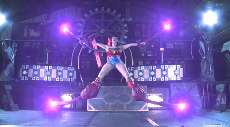 磔完全拘束触手拷問