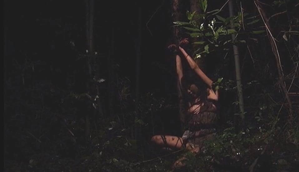 高所宙吊り完全拘束