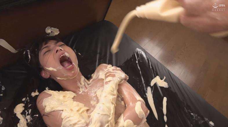 全身マヨネーズメッシー