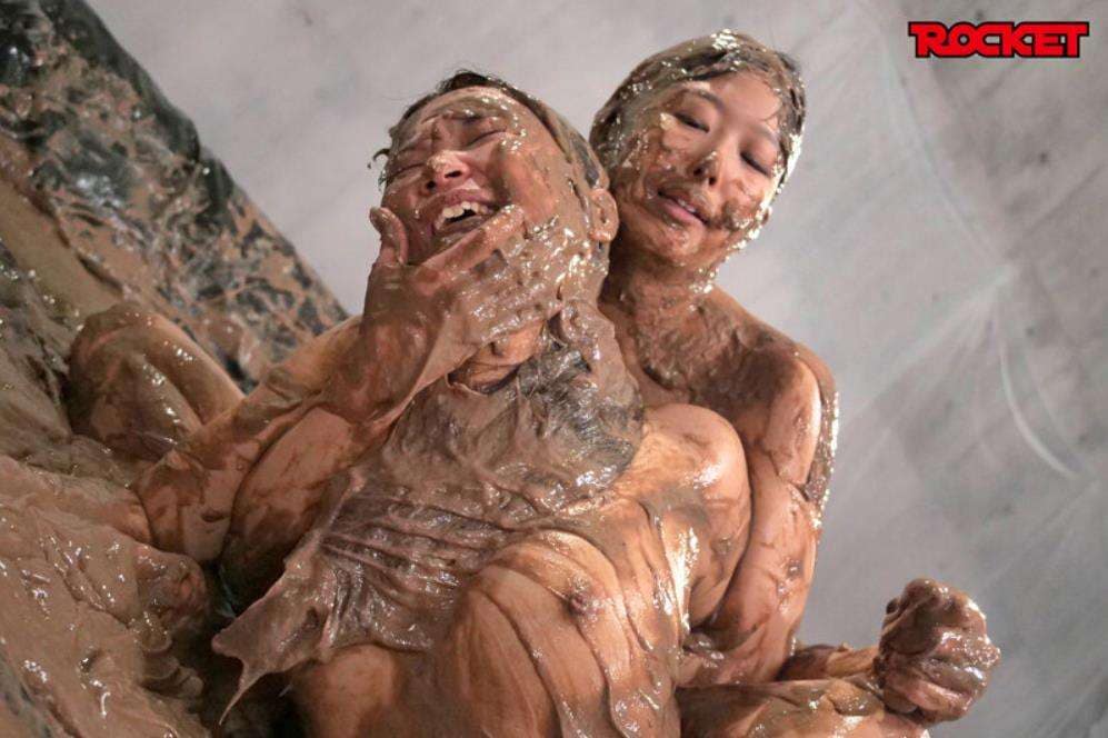 全身どろんこメッシー