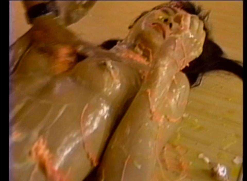 雑な女体盛り食材メッシー