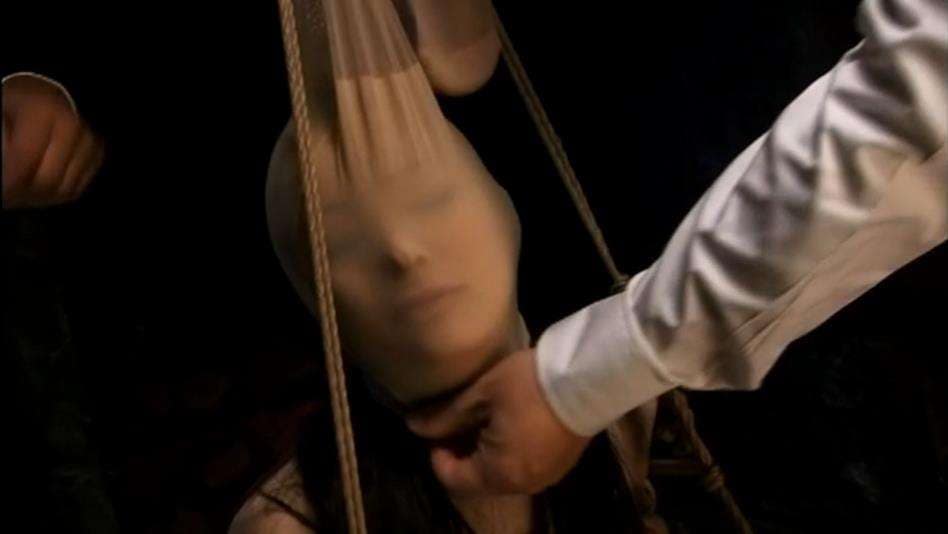 完全拘束顔面拷問