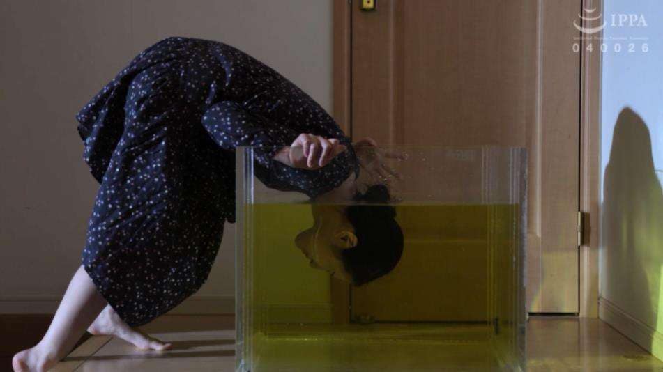 ファンタジー完全拘束凝固