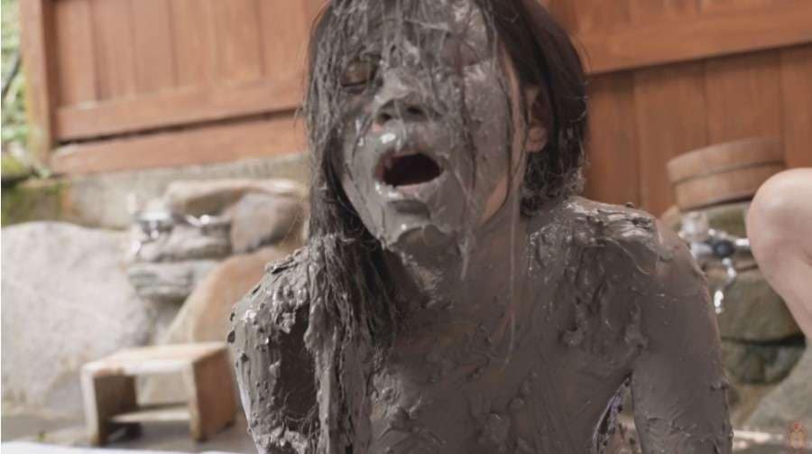 全身泥メッシー